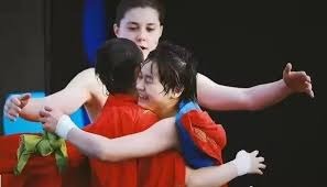 记者：针对卡尔的网暴是荒谬且可笑的，他是一名坦率的球员