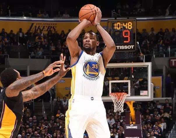 光聚焦这支 光聚焦这支