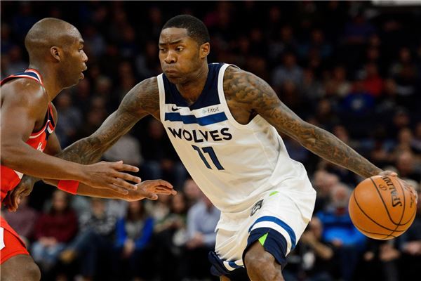 组赛中脱颖 组赛中脱颖